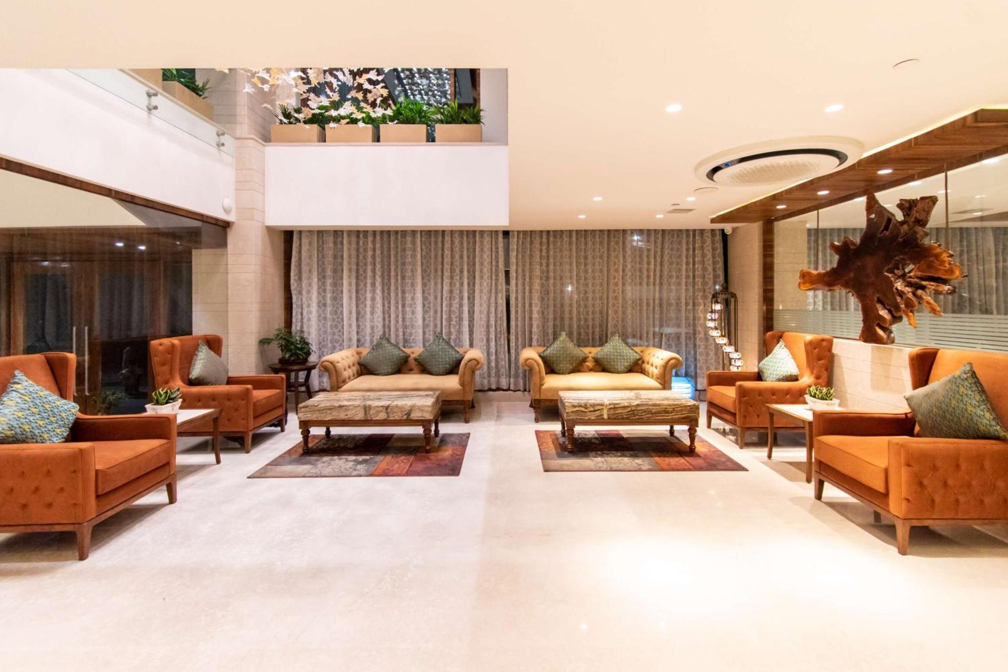 Best Western La Vista Pathānkot Zewnętrze zdjęcie