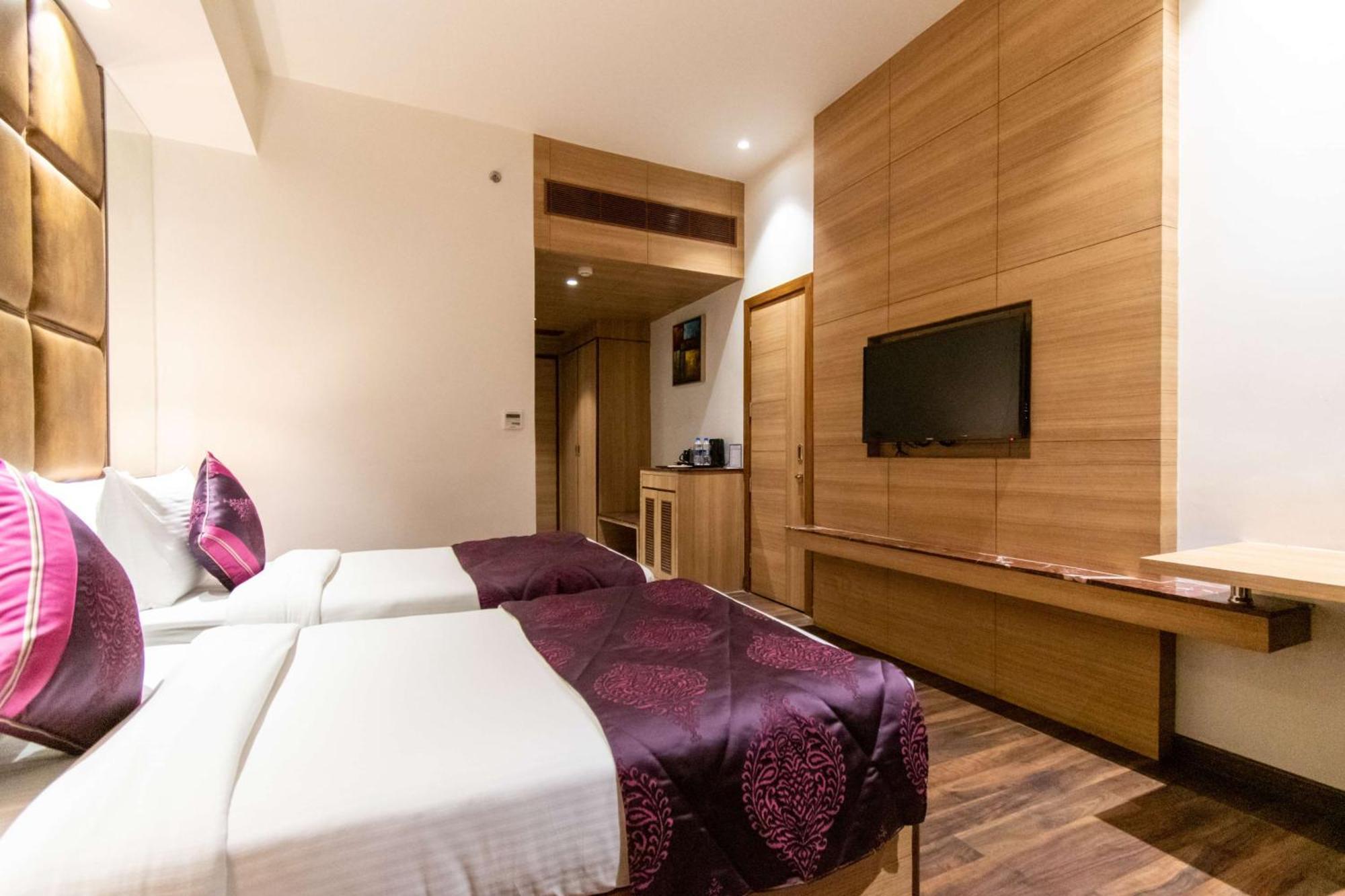 Best Western La Vista Pathānkot Zewnętrze zdjęcie