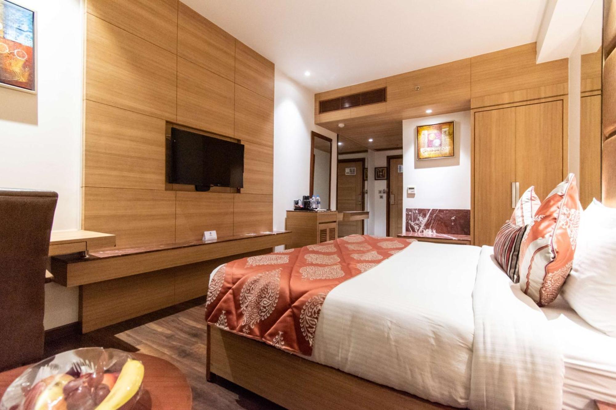 Best Western La Vista Pathānkot Zewnętrze zdjęcie