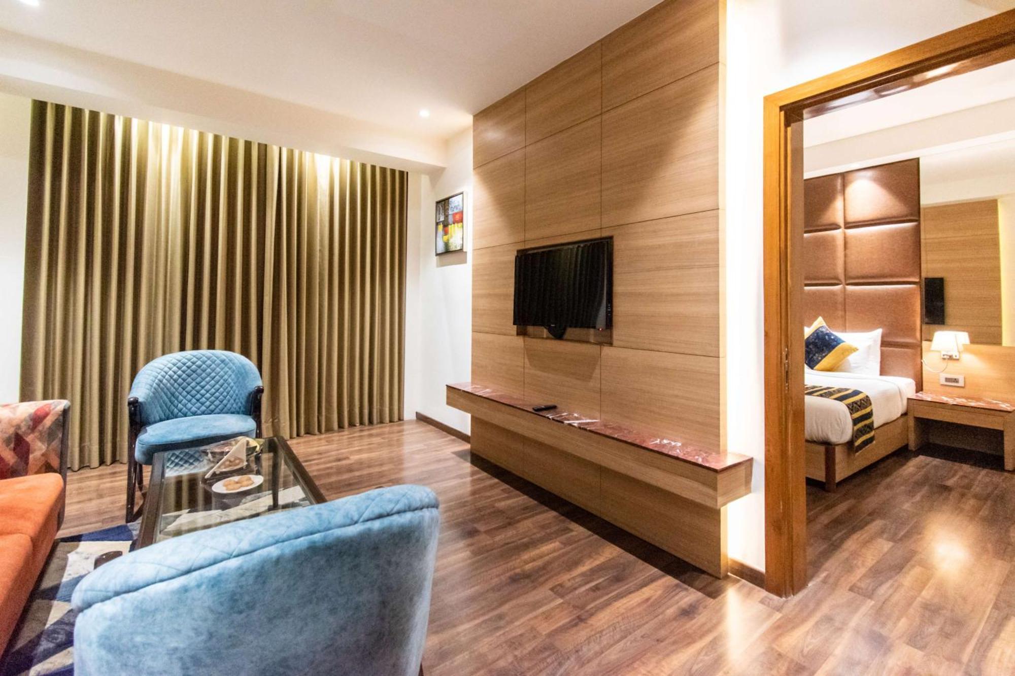 Best Western La Vista Pathānkot Zewnętrze zdjęcie