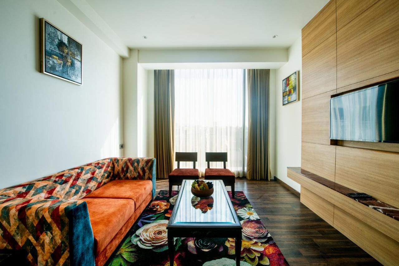 Best Western La Vista Pathānkot Zewnętrze zdjęcie